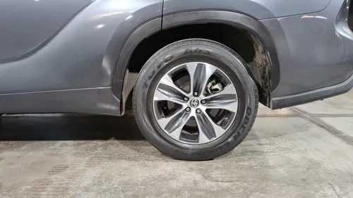 Toyota Highlander 3.5 XLE AUTO