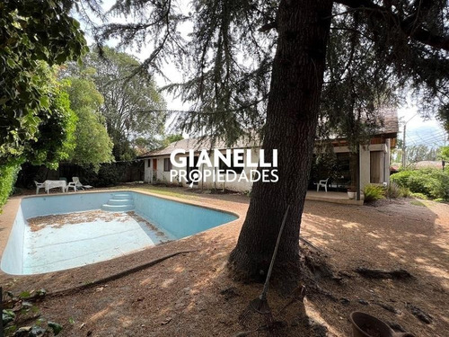 Gran Casa 4d/4b + Serv - Osman Pérez Freire - Miguel Ramírez