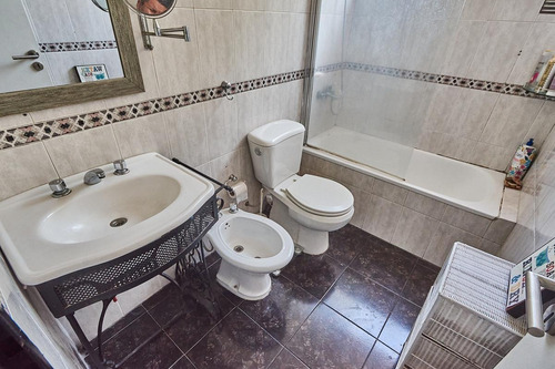 Imagen 13 de 28 de Duplex - 3 Ambientes - Subsuelo Libre - Sotano - Acepta Permuta Menor Valor - Oportunidad!