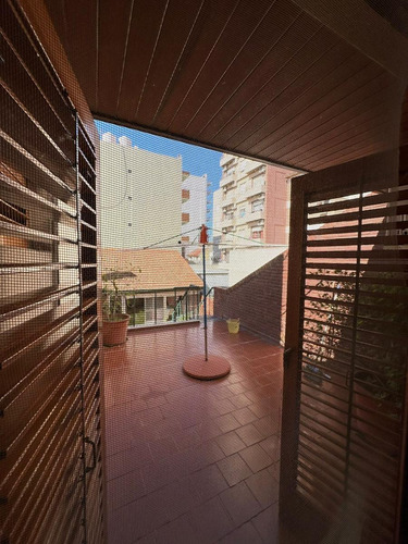 Excelente Casa Chalet En Wilde Centro - 277 M2 Cubiertos.