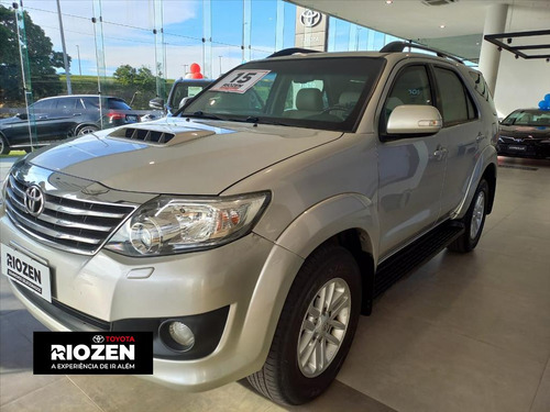 Toyota Hilux SW4 3.0 SRV 4X4 16V TURBO INTERCOOLER DIESEL 4P AUTOMÁTICO