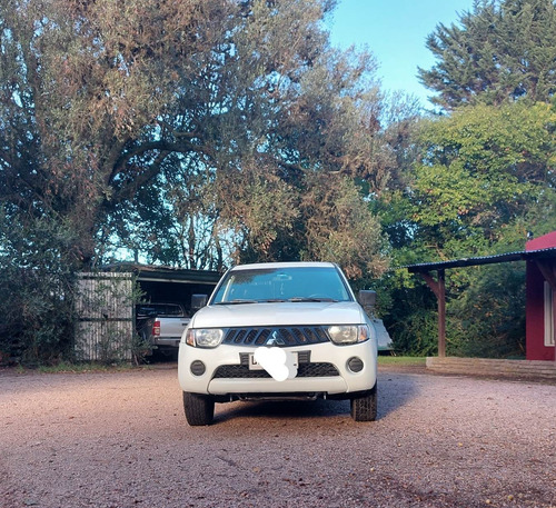 Imagen 10 de 18 de Mitsubishi L200 2.5 4d56 Liso A/c
