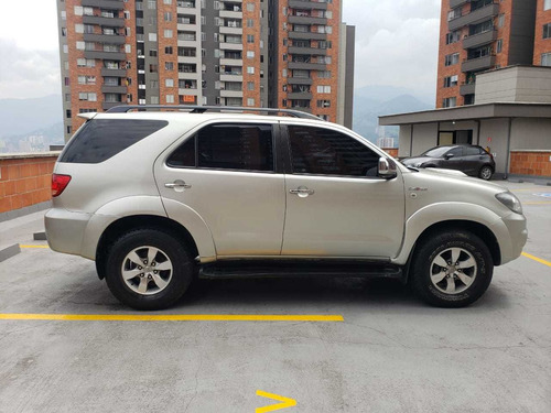 Toyota Fortuner 2009 3.0 Sr5