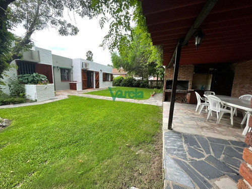 Imagen 4 de 26 de Casa De 4 Dormitorios En Punta Del Este - Punta Del Este Peninsula