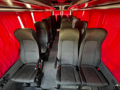 Transporte De Pasajeros Minibús Combi Neuquén