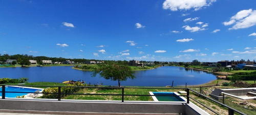 Imagen 3 de 19 de Hermosa Casa En San Matias Área 1 Al Agua