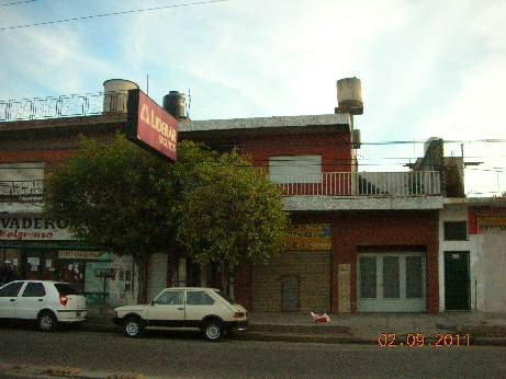 Local Con Vivienda En Venta Cond En Moron Sur