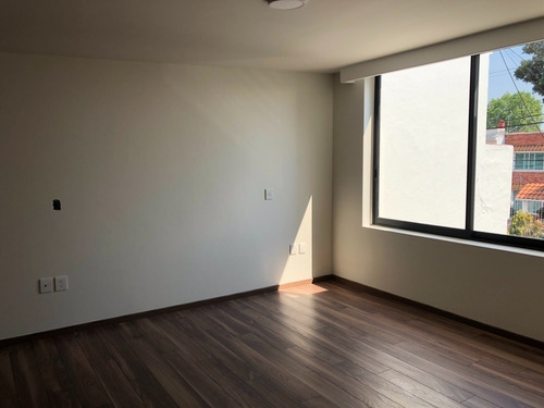 Imagen 7 de 21 de Venta De Casa En Luis Montes De Oca Ciudad Satelite