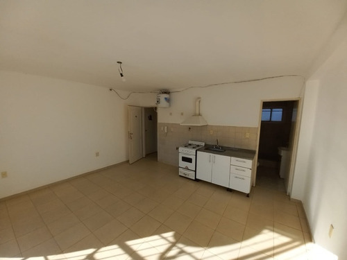 Imagen 3 de 6 de Departamento En Venta En Moron Sur