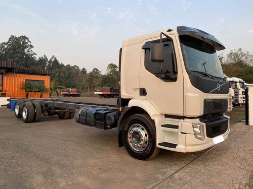 Imagem 2 de 15 de Caminhao Volvo Volvo Vm 270