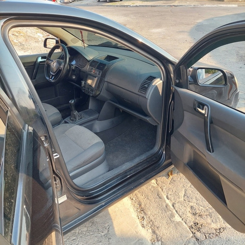 Imagem 11 de 15 de Volkswagen Polo Sedan 2008 1.6 Total Flex 4p