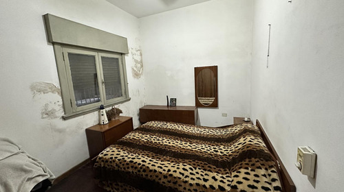 Venta Casa 3 Ambientes Mas Ph, Multifamiliar A Reciclar En Lomas Del Mirador, La Matanza