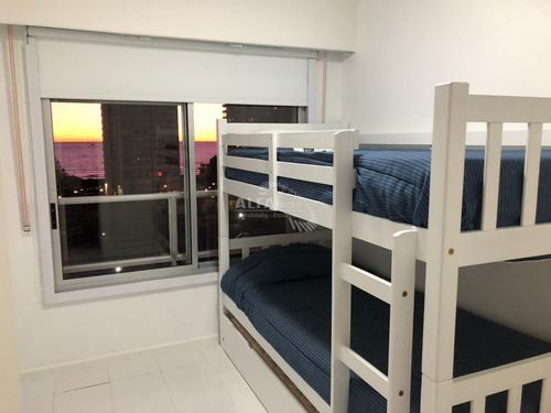 Imagen 14 de 21 de Departamento De 2 Dormitorios En Primera Linea De Playa Mansa