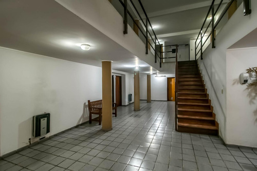 Oficina Impecable En Primer Piso De Edificio , Ideal Consultorio