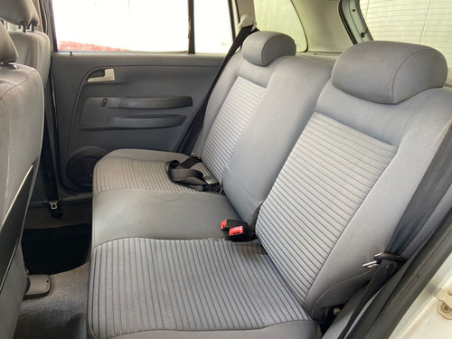 Volkswagen Spacefox 1.6 MI SPORTLINE 8V FLEX 4P MANUAL