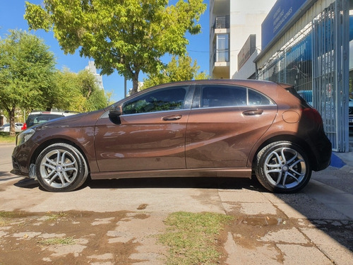 Imagen 5 de 10 de Mercedes-benz Clase A 1.6 A200 Urban 156cv 2017