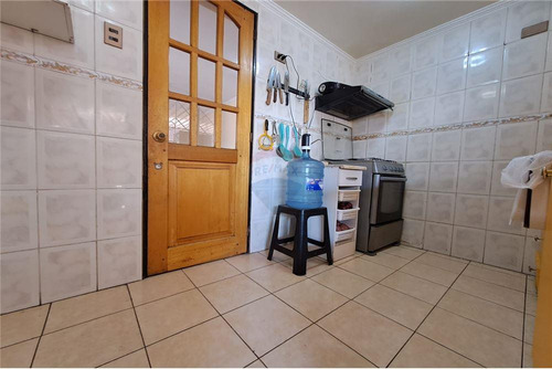Imagen 9 de 23 de Venta Casa La Florida 4d-3b-3e