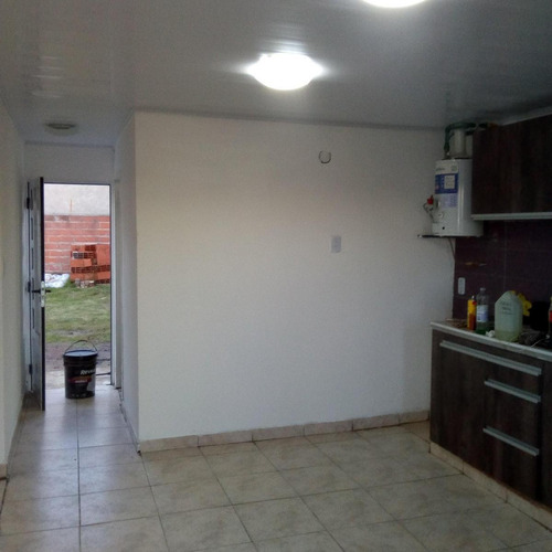Casa En Venta - 2 Dormitorios 1 Baño - Ezeiza