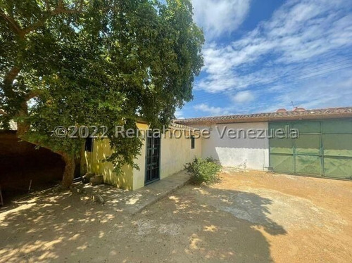 Imagen 12 de 17 de Hermosa Casa De Campo Ubicada En Pueblo Nuevo De Paraguaná