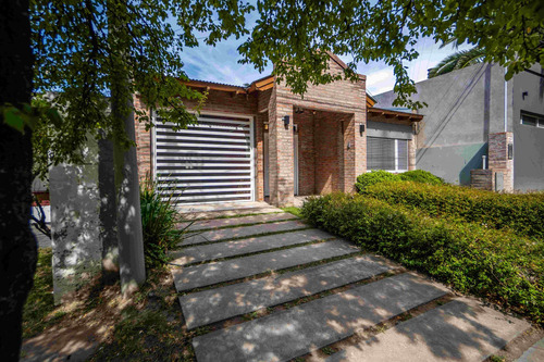 Casa En Venta - Palihue