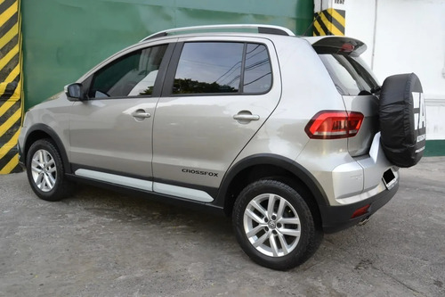 Imagen 23 de 25 de Volkswagen Crossfox 2015 Msi 16v Caja 6 Vel - 1° Dueño -