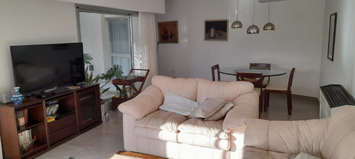 Dueño Directo. Vendo Casa Dueño Directo, Vende En El Canton , Casa Moderna De Diseño Minimalista A La Laguna Con 40m De Costa Propios, Parque Y Piscina Con Solarium