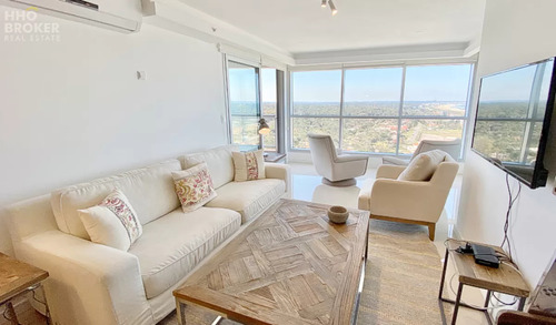 Tus Mejores Vacaciones A Pasos Del Mar, Look Brava, Playa Brava, Punta Del Este
