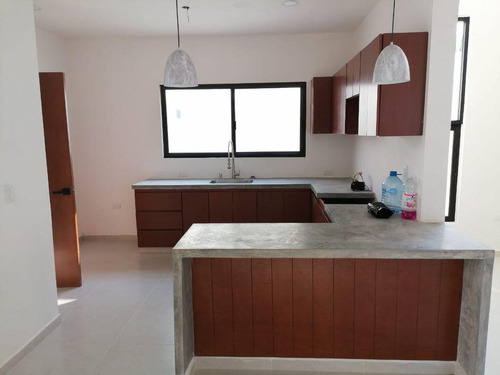 Casa En Venta/renta Merida, Carretera Progreso En Privada, Entrega Inmediata.