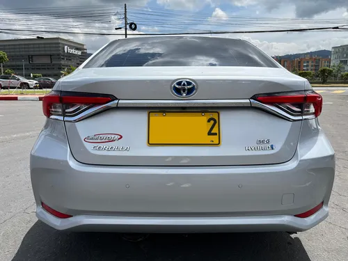 Toyota Corolla 1.8cc Hibrido At Aa 4x2
