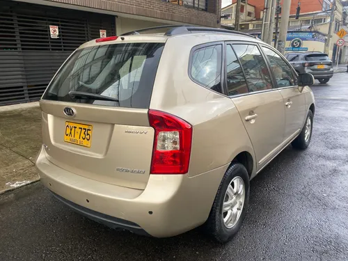 Kia Carens 2.0 Rondo Ex