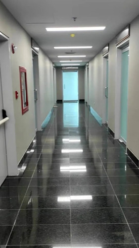 Imagen 8 de 10 de Oficina En Alquiler Las Mercedes