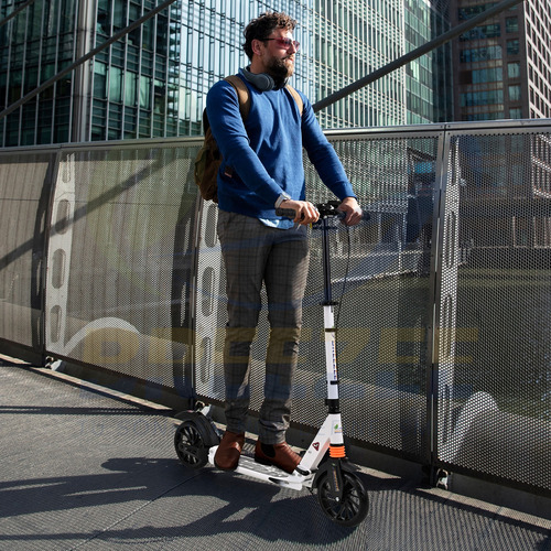 Scooter Plegable Patín Adolescentes Adultos Resistente 150kg Color Blanco