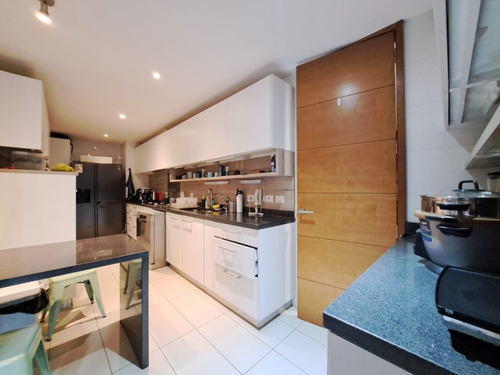 Arriendo. 3 Dormitorios | 1 Estar | 3 Baños | Pieza Servicio