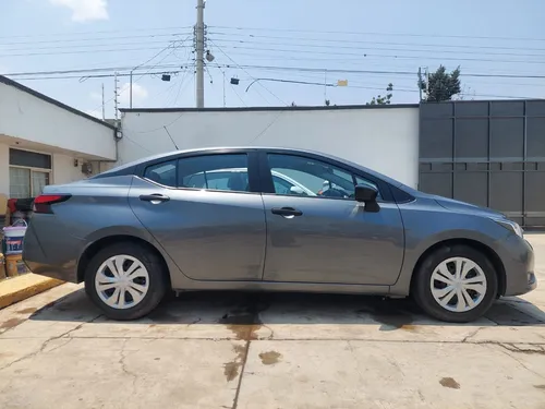Nissan Versa 1.6 Sense Cvt
