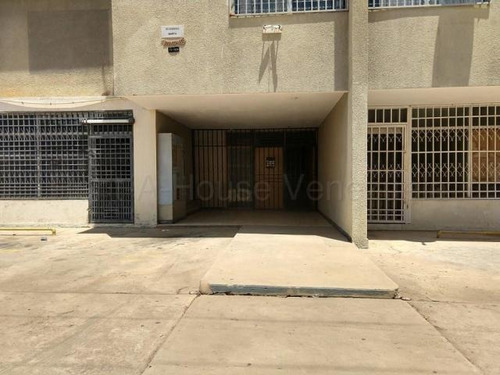 Imagen 3 de 7 de Terreno De 1.000 Metros En Venta Calle 72 Maracaibo