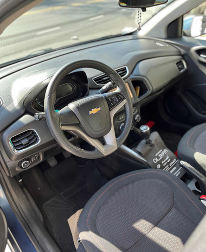 Imagen 3 de 15 de Chevrolet Onix 1.4 Ltz Mt 98cv 2016