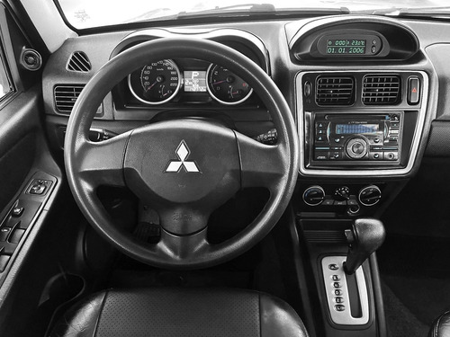 Imagem 7 de 10 de Mitsubishi Pajero Tr4 2.0 4x4 At