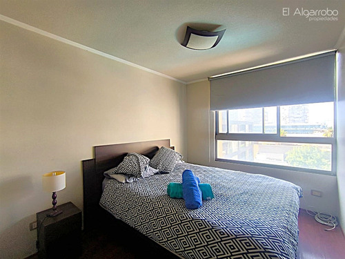 Depto.en Arriendo De 2 Dorm. En Stgo. (metro Sta. Lucía)