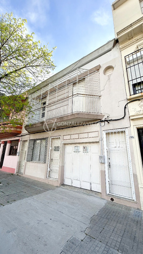 Casa Venta Propiedad Horizontal 2 Dormitorios Garaje Patio Parrillero Terraza Tres Cruces La Comercial