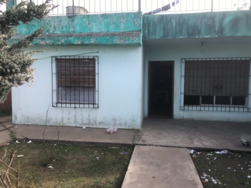 Casa En Venta En Parque San Martin