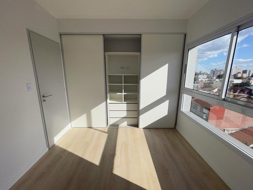 Venta - Depto 2 Amb Y Medio 52,90 M² - Rauch 1914 - Caseros