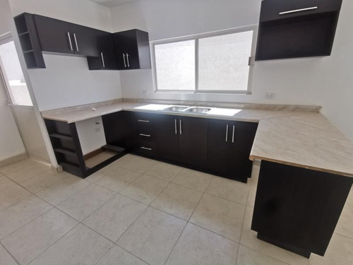 Imagen 8 de 12 de Casa Sola En Venta Los Olivos