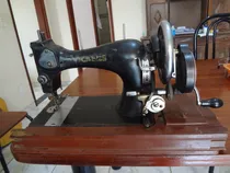 Comprar Máquina De Costura Antiga Vickers British A Manivela, Usada