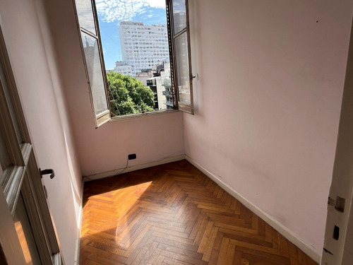 Venta Caballito Departamento 4 Ambientes Frente