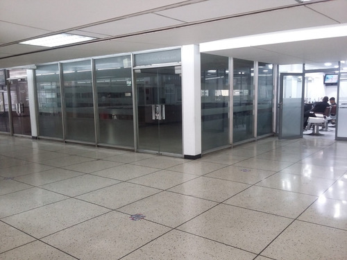 Imagen 5 de 18 de Se Vende/alquila Local En El Cc Parque Humboldt / 88m2 / 2b / 2pe