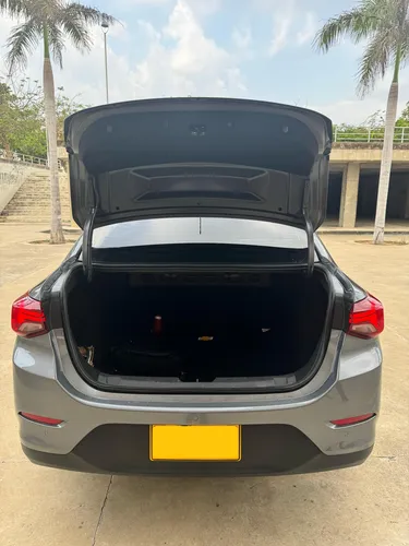 Chevrolet Onix 1.0T Premier Sedan At