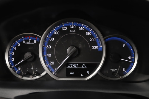 Imagen 10 de 25 de Toyota Yaris 1.5 Xs Audio 5p Mt My23