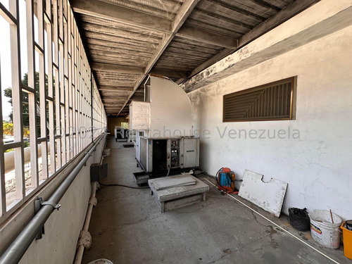 Se Vende Edificio Comercial En El Limon Fvina