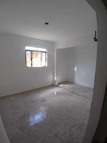 Oportunidade! Casa+barracão 180m2 Proximo Supermercado Bh