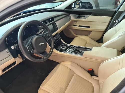 Jaguar Xf 2.0 Prestige Turbocharged Gasolina 4p Automático